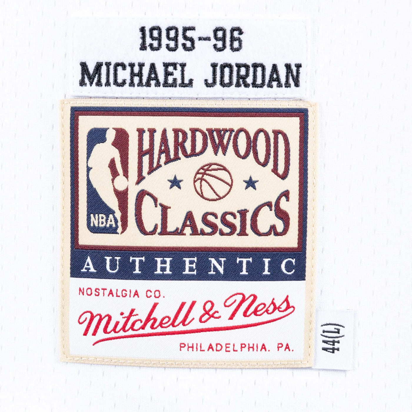 Chicago Bulls Mitchell & Ness Authentic Jersey Home Michael Jordan 1995-96