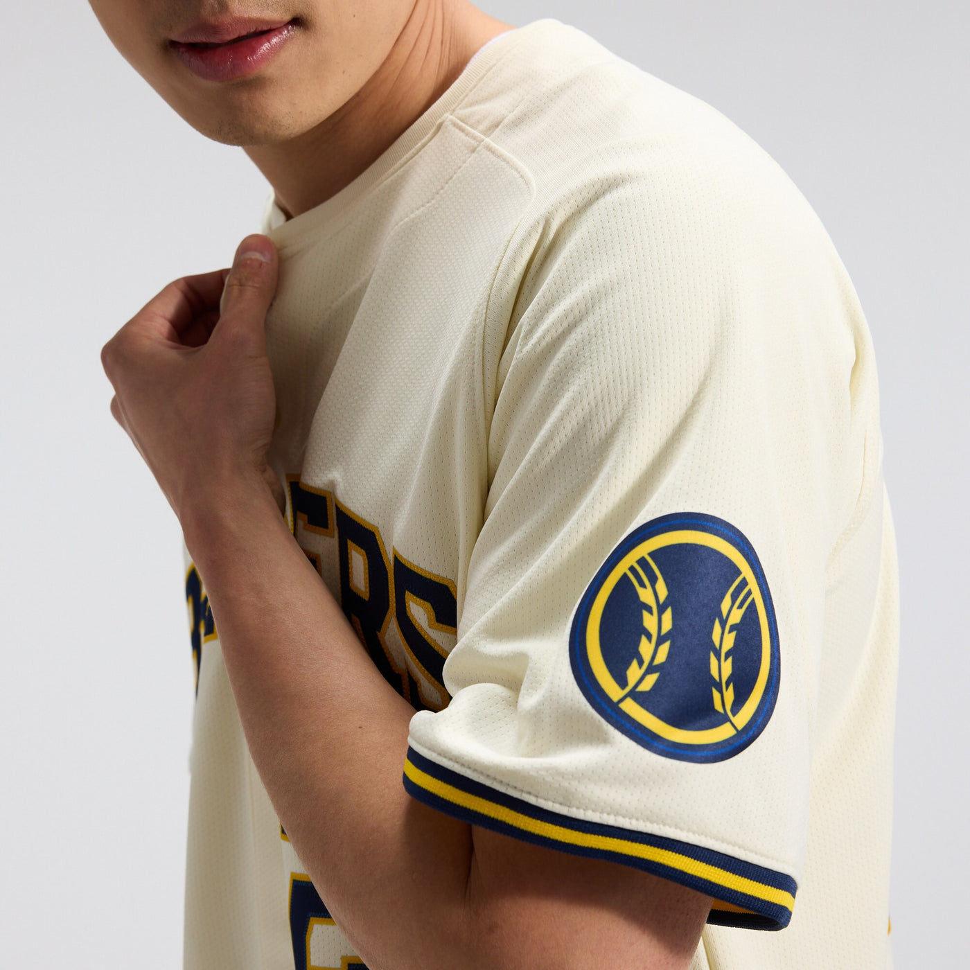 Milwaukee Brewers William Contreras Nike Cream Home Limited Player Jersey