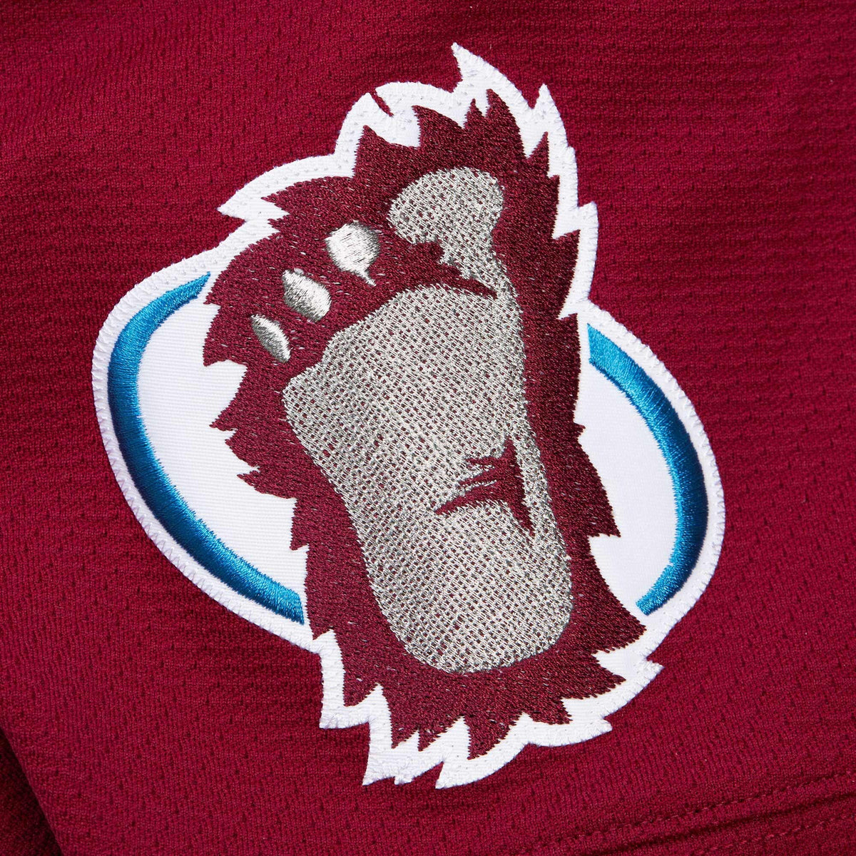Colorado Avalanche Patrick Roy White 2000-01 Power Play Jersey