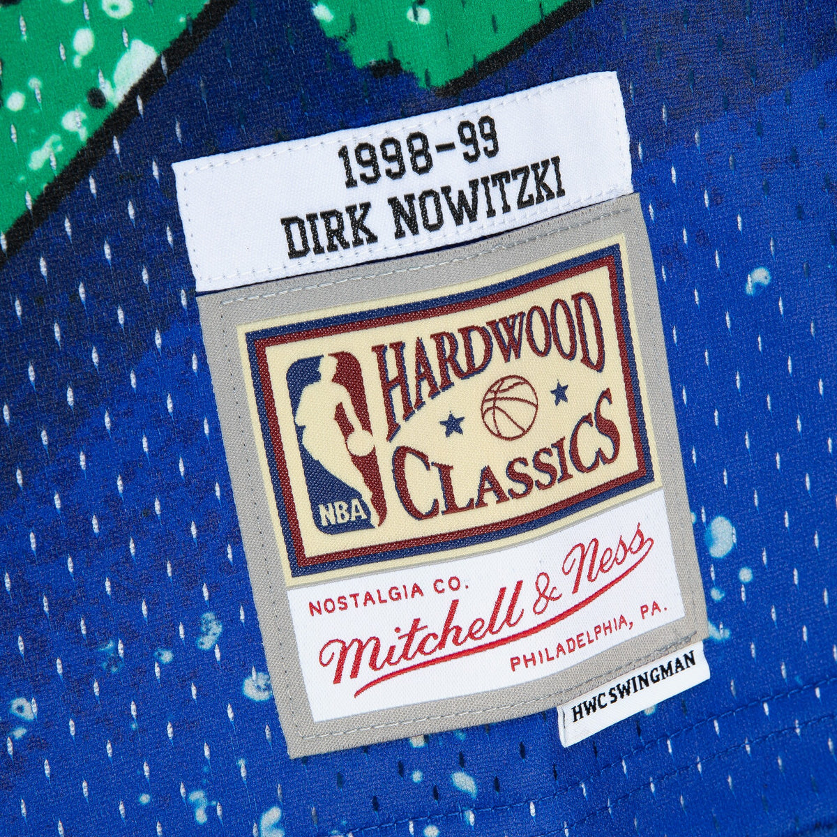 Dallas Mavericks Mitchell & Ness Dirk Nowitzki 1998 Hyper Hoops Swingman Jersey - Blue