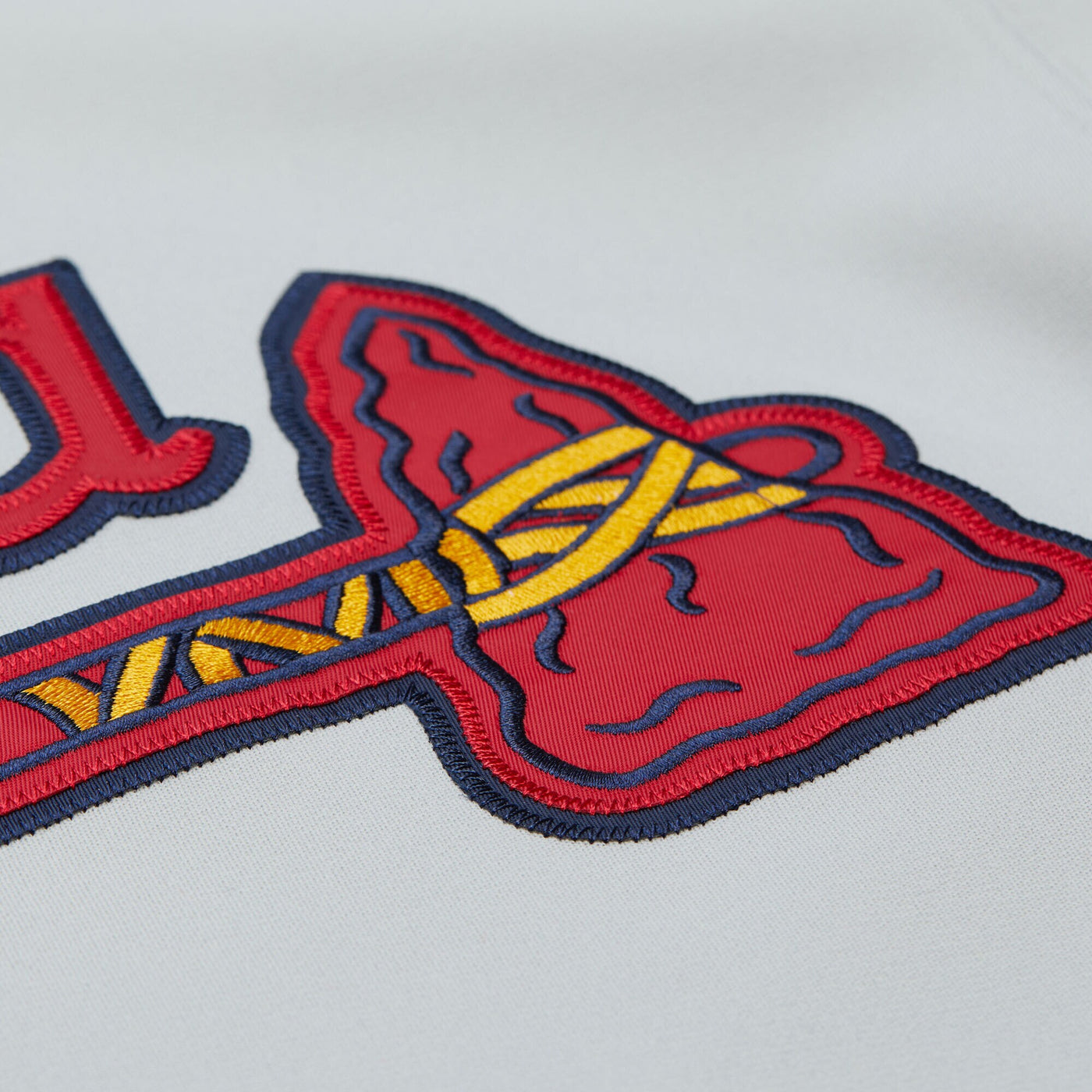 Atlanta Braves Greg Maddux Mitchell & Ness Gray 1995 Throwback Authentic Jersey