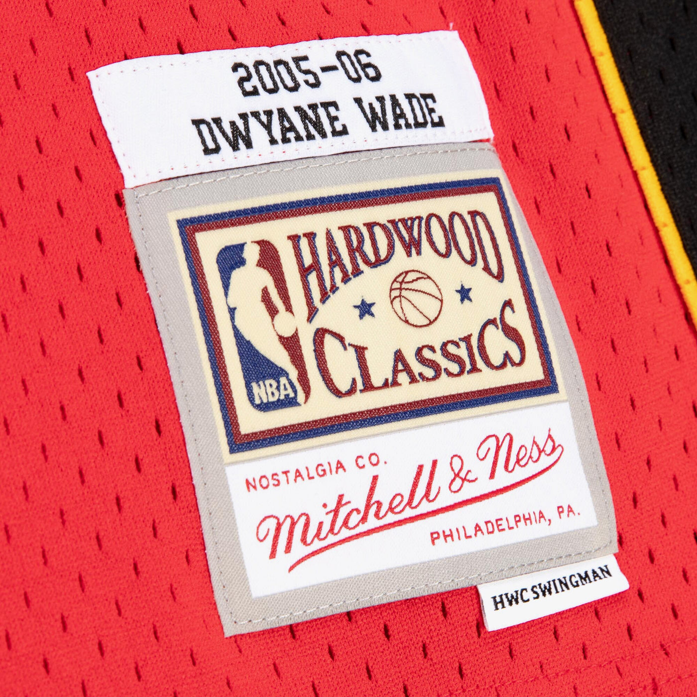 Miami Heat Mitchell & Ness Swingman Jersey Alternate Dwayne Wade 2005-06