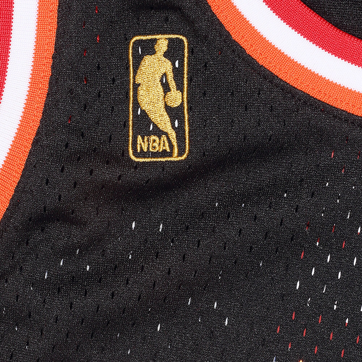 Mitchell & Ness Alonzo Mourning Black Miami Heat Hardwood Classics Swingman Jersey