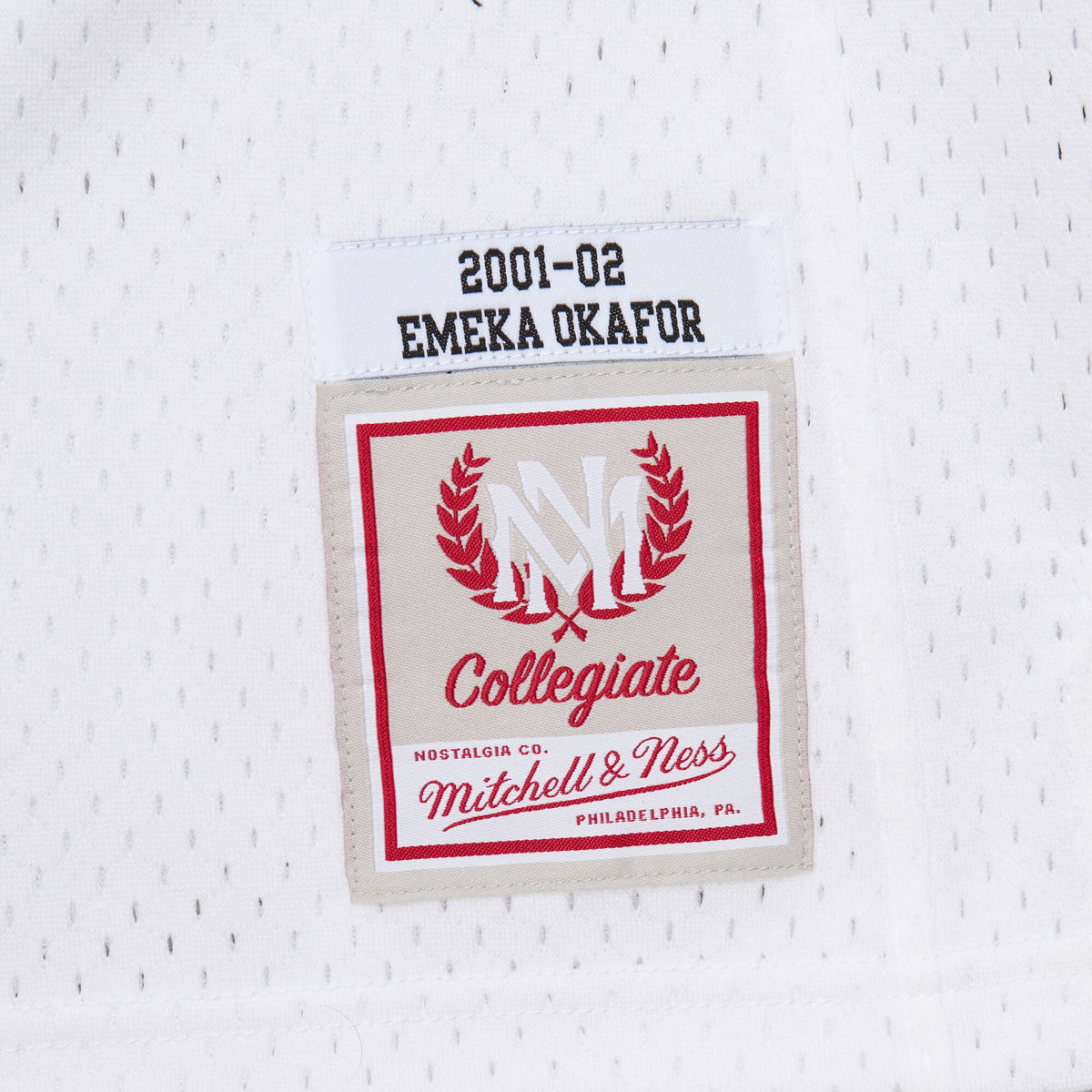 Emeka Okafor UConn Huskies Mitchell & Ness 2001/02 Swingman Replica Jersey - White